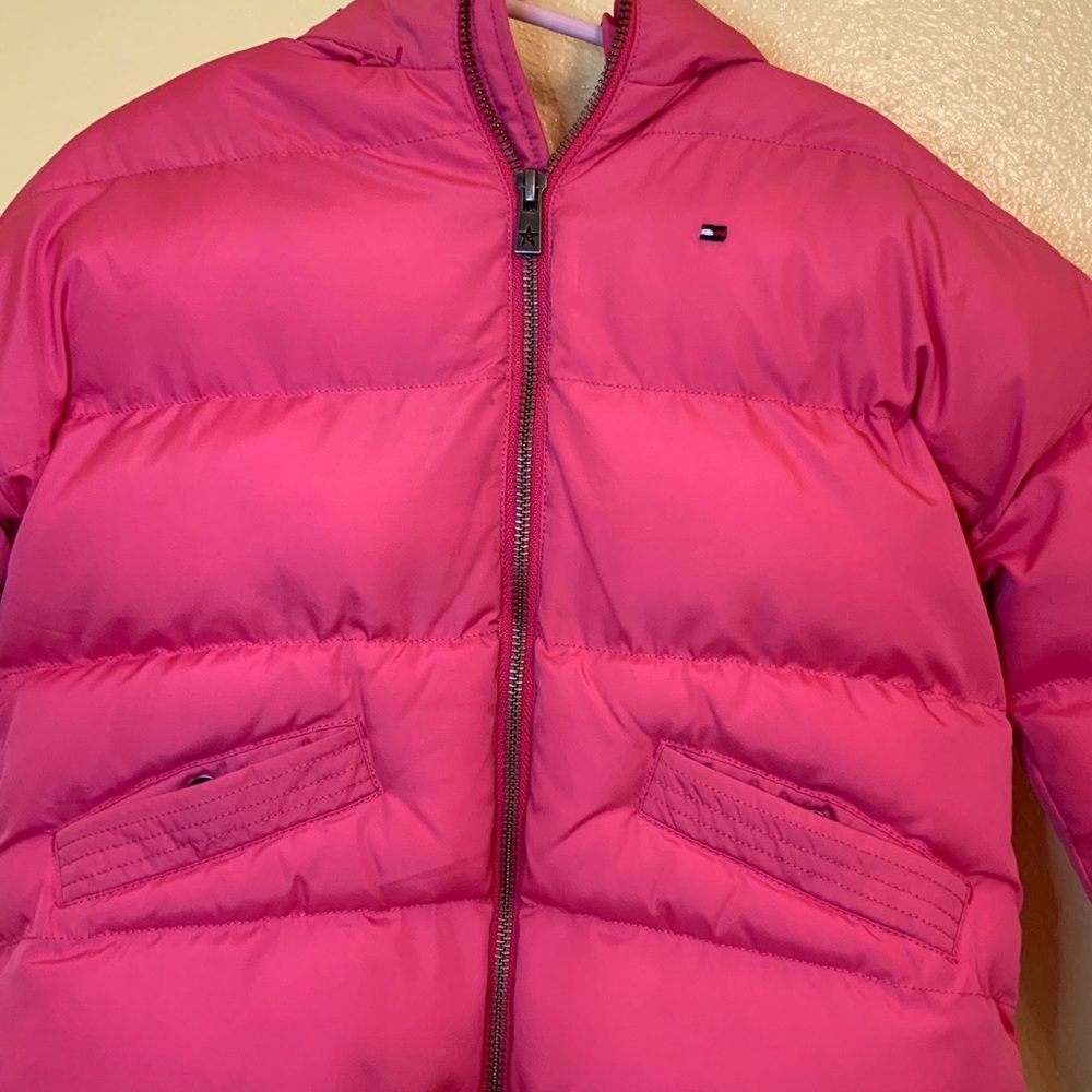 Tommy Hilfiger girls pink puffer jacket size 5 - Picture 2 of 7